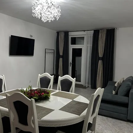 Mlynski Apartment *