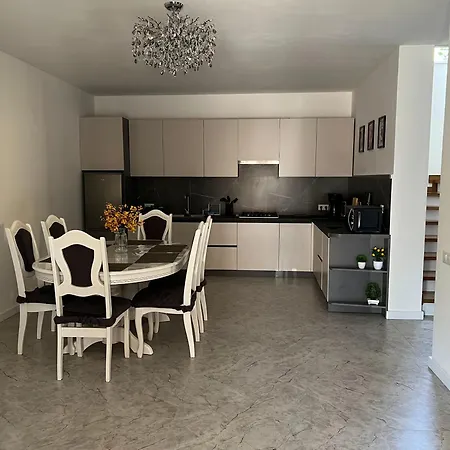 Apartment Mlynski Mykulychyn